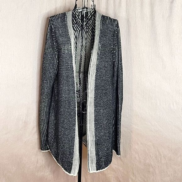 BKE Black and White Sweater Cardigan Medium‎ - Picture 1 of 8